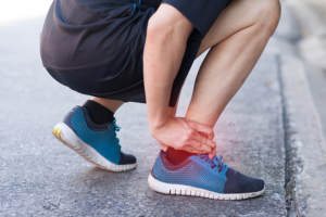 The Difference Between a Sprain vs. Fracture